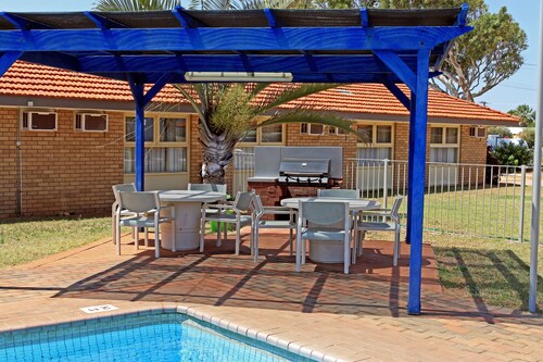 Hospitality Carnarvon, SureStay Collection by Best Western