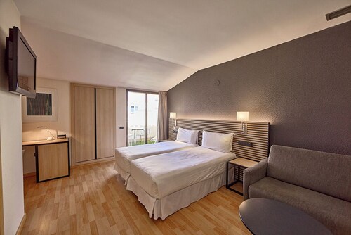  Hotel Civis Jaime I