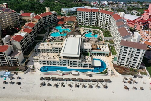 Emporio Cancun Optional All Inclusive