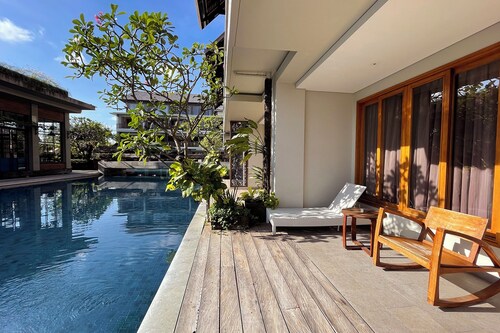 Swarga Suites Bali Berawa