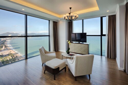 Vinpearl Beachfront Nha Trang