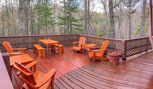 New Year, New Getaway: Book Your Jan Stay! Geodesic Dome On 40Acres w/Hot Tub