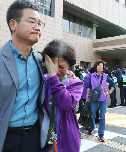 ‘이태원 참사 부실 대응’ 무죄···유가족은 또 운다