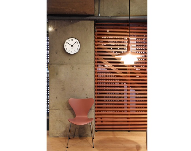 ローゼンダール(ROSENDAHL) ARNE JACOBSEN Wall Clock Stationの写真