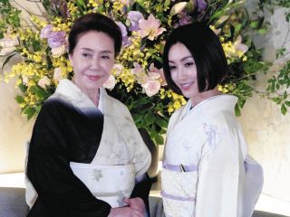 酒井法子、セーラー服姿も披露に「不安しかありませんが、お客さまには、しっかり耐えていただきます」