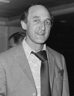 Ron Moody (1975)