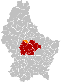 Kommunens läge i Luxemburg (markerad i orange), med kantonen Mersch färgad i rött