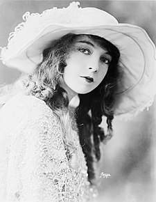 Actress Lillian Gish