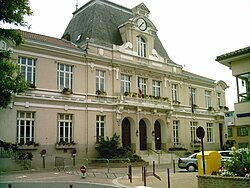 Chatillon-sur-Chalaronne mairie.jpg