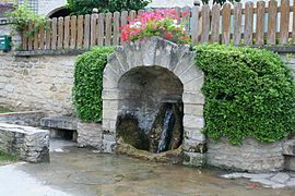 Fontaine, rue Division-Leclerc.