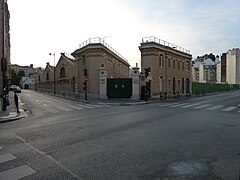 Entrée de l'atelier, rue de la Croix-Nivert.