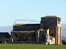 Iglesia de Villamorón vista desde el término de El Palacio (2009)