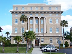 The Old Lake County Courthouse in March 2007