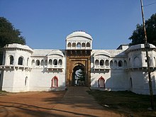 Nai Garhi Hathi-Darwaza.jpg