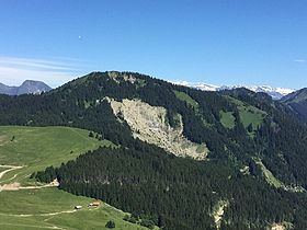 Vue de la pointe de la Gay depuis les pâturages de Tré le Saix.