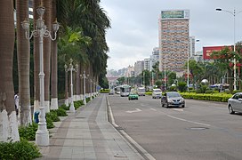 Route Yingbin en 2012, avec au fond Gongbei et derrière Macao.