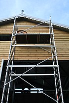 A type of metal pole scaffold in France, 2006