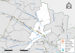 Carte en couleur présentant le réseau hydrographique de la commune