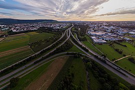 Teiler der B 14 und B 29 mit Austritt des Schüttelgrabens