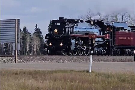 CPR No. 2816 passing through Millet, Alberta on October 17, 2023