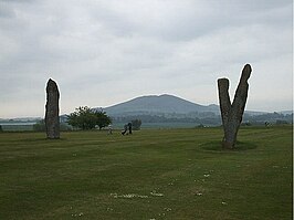 De menhirs op de Lundin Ladies' Golf Club.