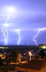 雷のサムネイル