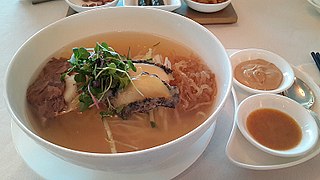 Naengmyeon (sup mi mi adhem)