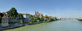 Basler Münster mit Pfalz und dr Mittlere Rhybrugg