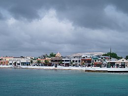 Shoreline and houses in Cozumel