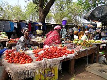 Sikasso marche tomat 2008.jpg