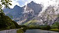 Muntanyes que envolten la vall del riu