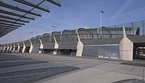 Het viaduct van de Nieuwe Leeuwarderweg langs station Noord