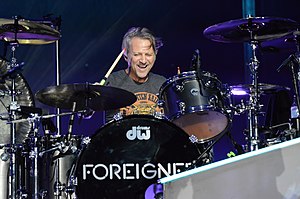 Frazier performing with Foreigner in 2022