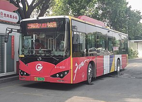 270路（巴士三分營運時期）的 GZ6100LGEV4 (K8) 在土華總站