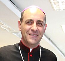 Víctor Manuel Fernández-(cropped).jpg