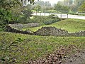 Bacharnsdorf Die Mauerreste des Wachturms von Rossatz, Blick aus SO