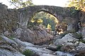 Ponte medieval sobre o río Almofrei.