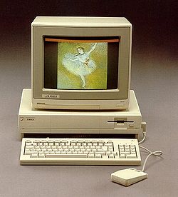 Amiga 1000 (1985)