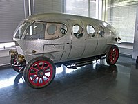 イタリアの「魚雷形自動車」アルファ・40-60HP（英語版）、メーカーは後にアルファロメオに発展する