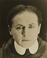 Harry Houdini (Erich Weisz) (Budapest, 24 de martzu 1874 - Detroit, 31 de santu Aini 1926)