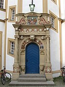 Portal de la torre de escaleras