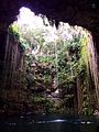 Egy cenote a Yucatán-félszigeten