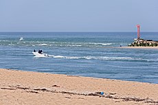 La barre d'Étel, dans le Morbihan (France), lieu de nombreux naufrages. Photographie de 2010.