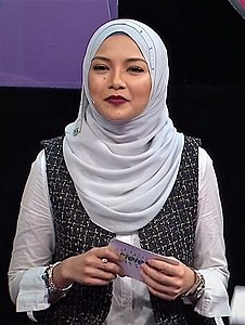 Neelofa