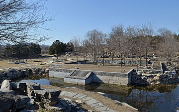 Apricot Blossom Spring Villa (杏花春馆)