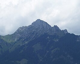 De Gehrenspitze vanaf de burchtruïne Ehrenberg