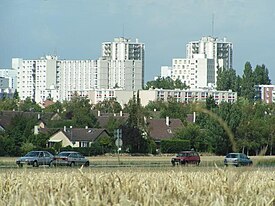 Les Ulis vista da estrada de Saint-Jean-de-Beauregard