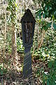 Holzbildstock im Wallburgweg in Warstein-Sichtigvor