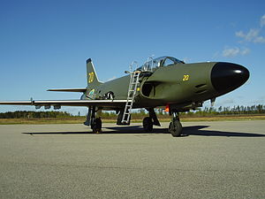 J 32B s/n 32620 under Växjö airshow 2012.