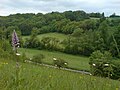 Blick ins Hergstbachtal von halber Hanghöhe im FND „Steppenheide Bachwingert“